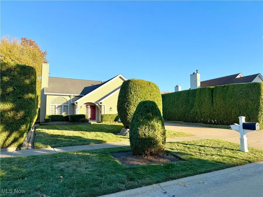 1057 Valley Creek Drive, Eastlake, OH 44095 - Image #2