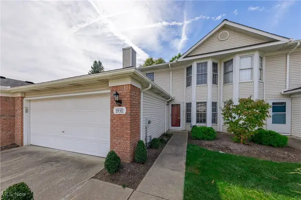 19311 Bradford Court, Strongsville, OH 44149