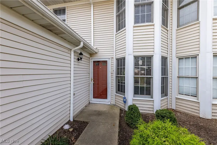 19311 Bradford Court, Strongsville, OH 44149 - Image #2