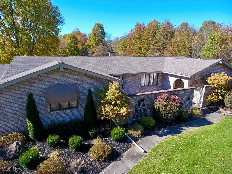3571 Hoagland Blackstub Road, Cortland, OH 44410 - Image #2