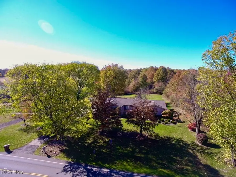 3571 Hoagland Blackstub Road, Cortland, OH 44410 - Image #3