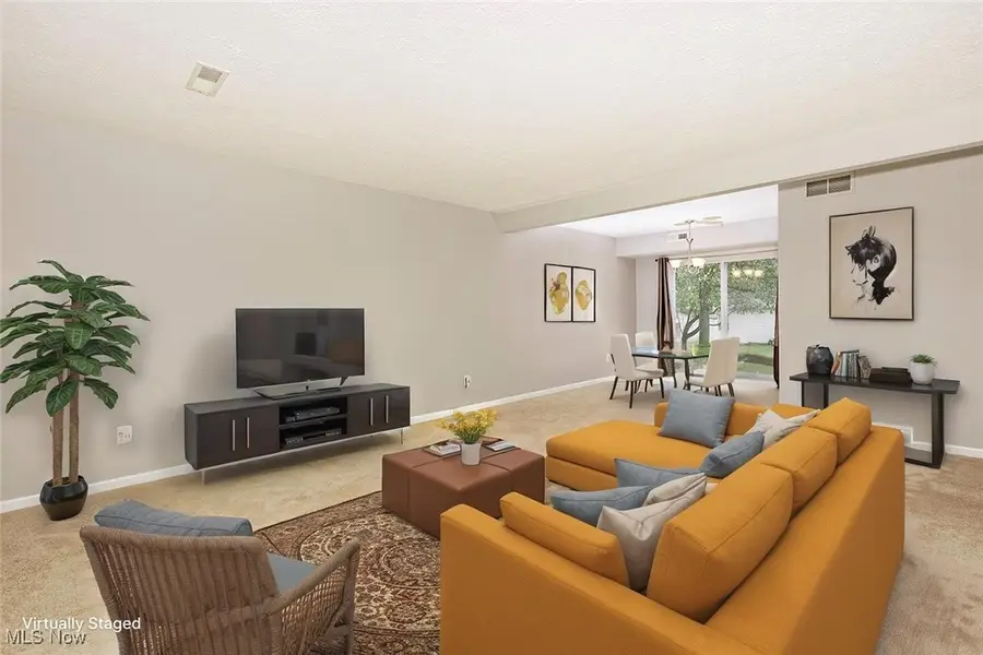 8765 Eastbrook Circle, Chagrin Falls, OH 44023 - Image #3