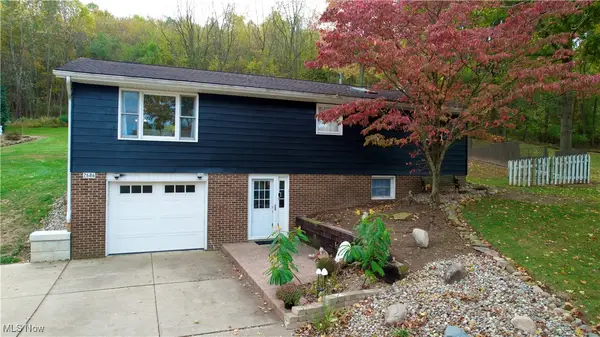 2686 Crestview Nw Drive, Dover, OH 44622