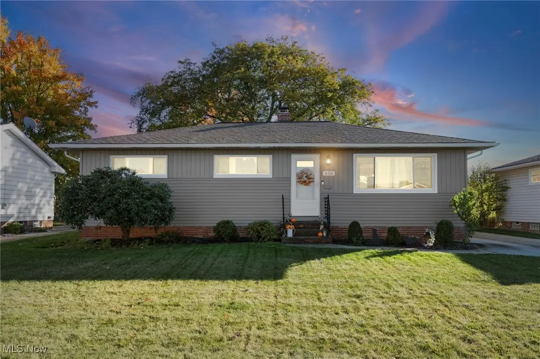 650 E Dartmoor Avenue, Seven Hills, OH 44131 - Image #1