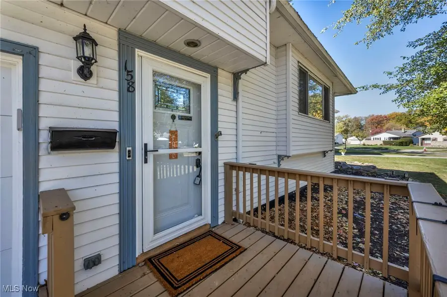 158 E Overlook E Drive, Eastlake, OH 44095 - Image #2