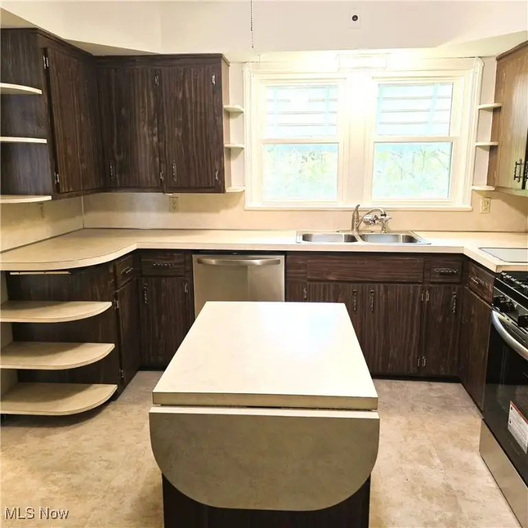 13505 Old Pleasant Valley Road, Middleburg Heights, OH 44130 - Image #2