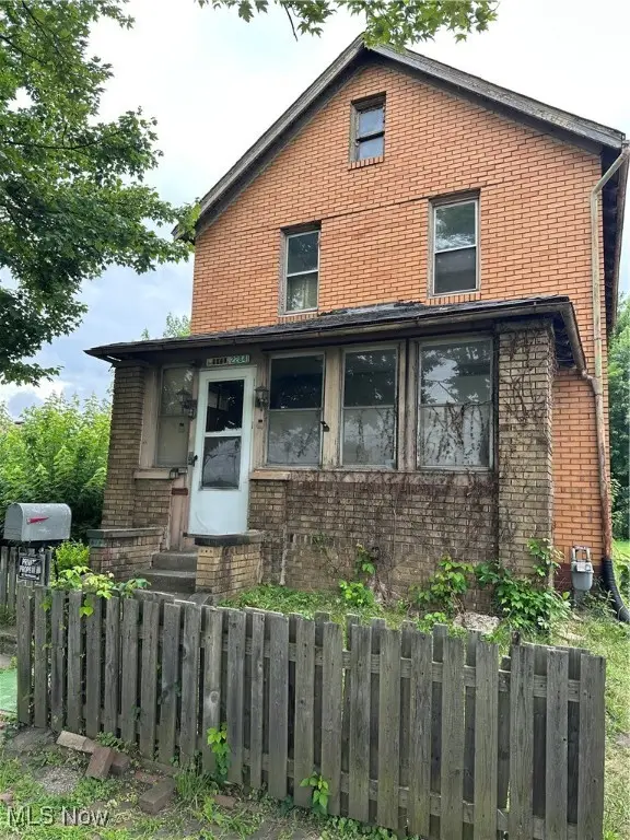 22841 Lake Park Boulevard, Alliance, OH 44601