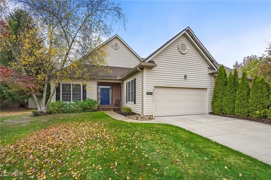 6460 Saint Augustine Nw Drive, Canton, OH 44718 - Image #2