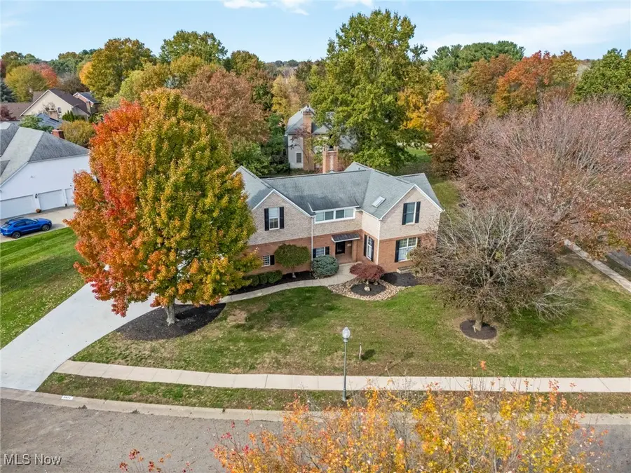 5017 Nobles Pond Nw Drive, Canton, OH 44718 - Image #2