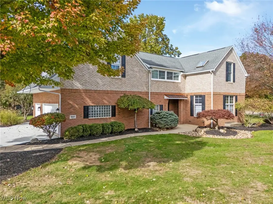 5017 Nobles Pond Nw Drive, Canton, OH 44718 - Image #3