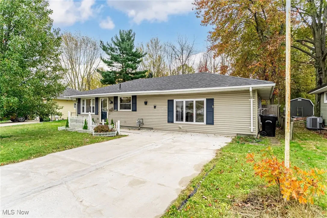 1038 Oakwood Drive, Elyria, OH 44035 - Image #1