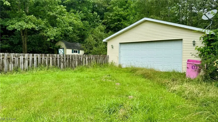 9836 Cleveland Drive, Chagrin Falls, OH 44023 - Image #2