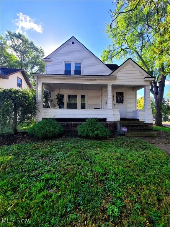 836 Miller Nw Avenue, New Philadelphia, OH 44663 - Image #1