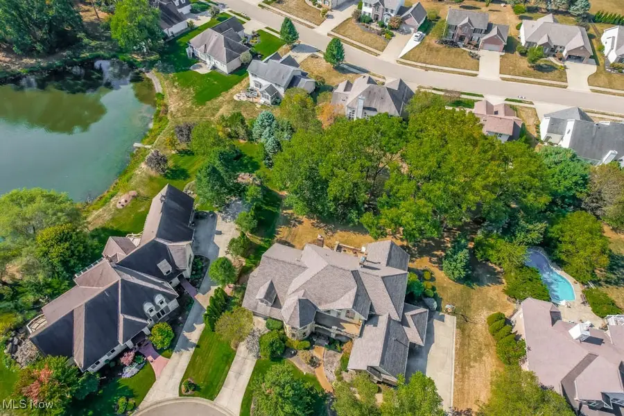 2942 Torrey Pines Nw Circle, Canton, OH 44708 - Image #2