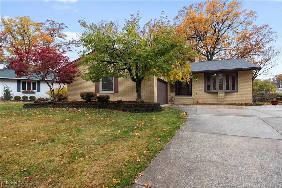 6800 Drexel Drive, Seven Hills, OH 44131 - Image #2