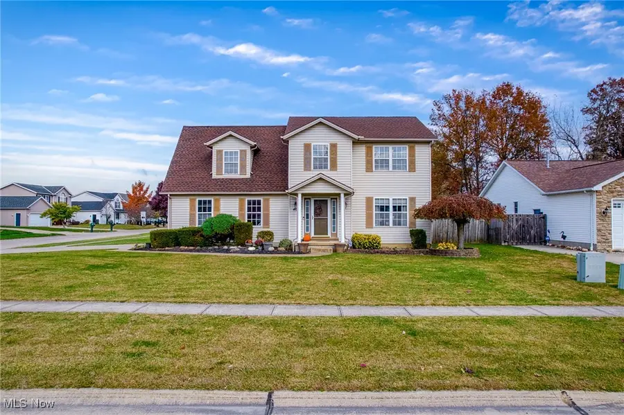 402 Song Bird Street, Elyria, OH 44035 - Image #2