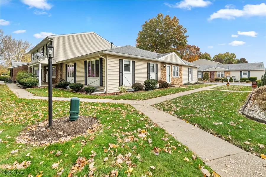 3980 Townhouse Lane, Uniontown, OH 44685 - Image #3