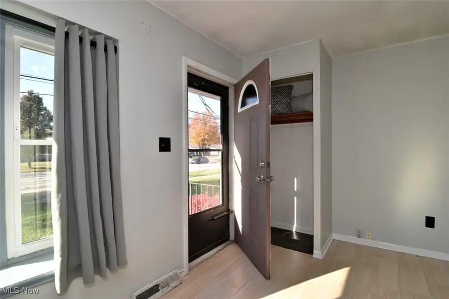 6491 Smith Road, Brook Park, OH 44142 - Image #3