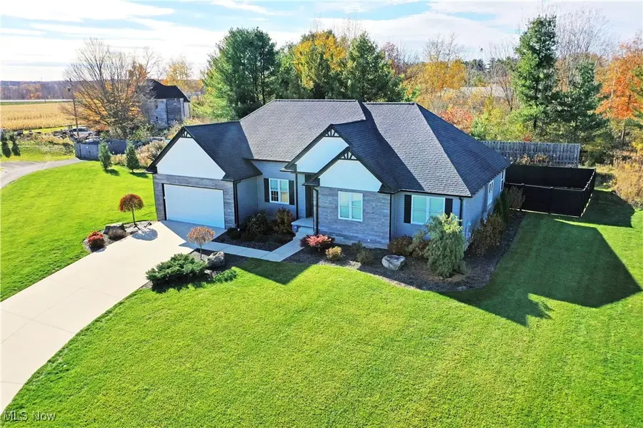 150 Cedars Drive, Poland, OH 44514 - Image #2