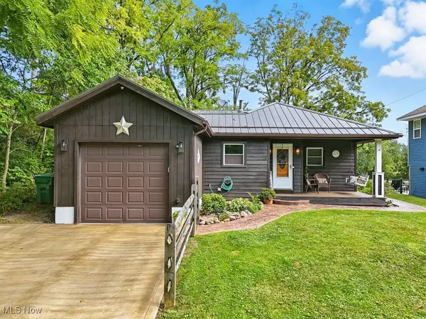 12040 Hotchkiss Road, Burton, OH 44021