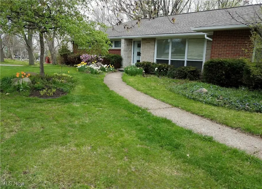 38850 Detroit Road, Avon, OH 44011 - Image #2