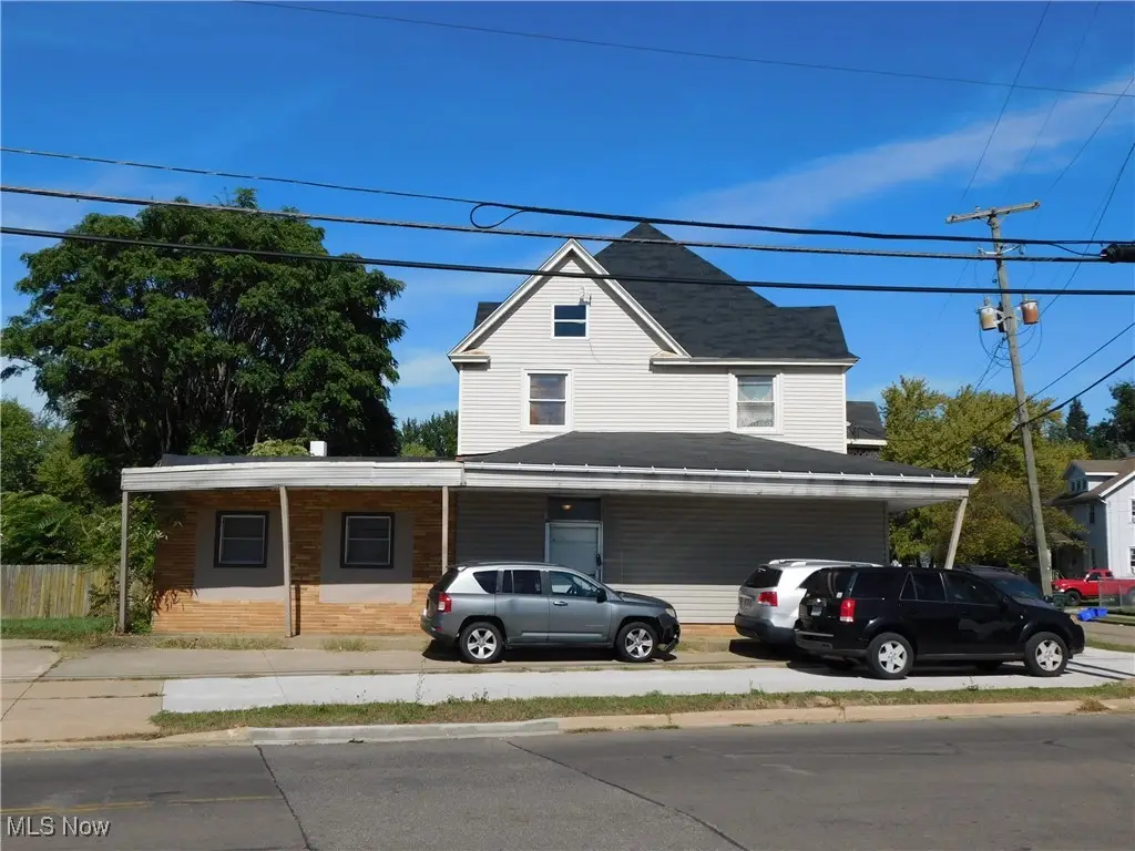 3421 Mahoning Ne Road, Canton, OH 44705 - Image #1