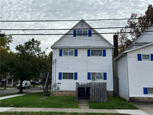 402 E South Street, Akron, OH 44311