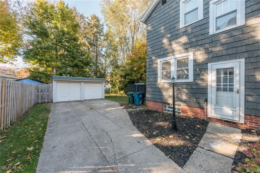 4352 W 211th Street, Fairview Park, OH 44126 - Image #3