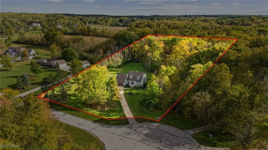 8560 Willow Lane, Chardon, OH 44024 - Image #2