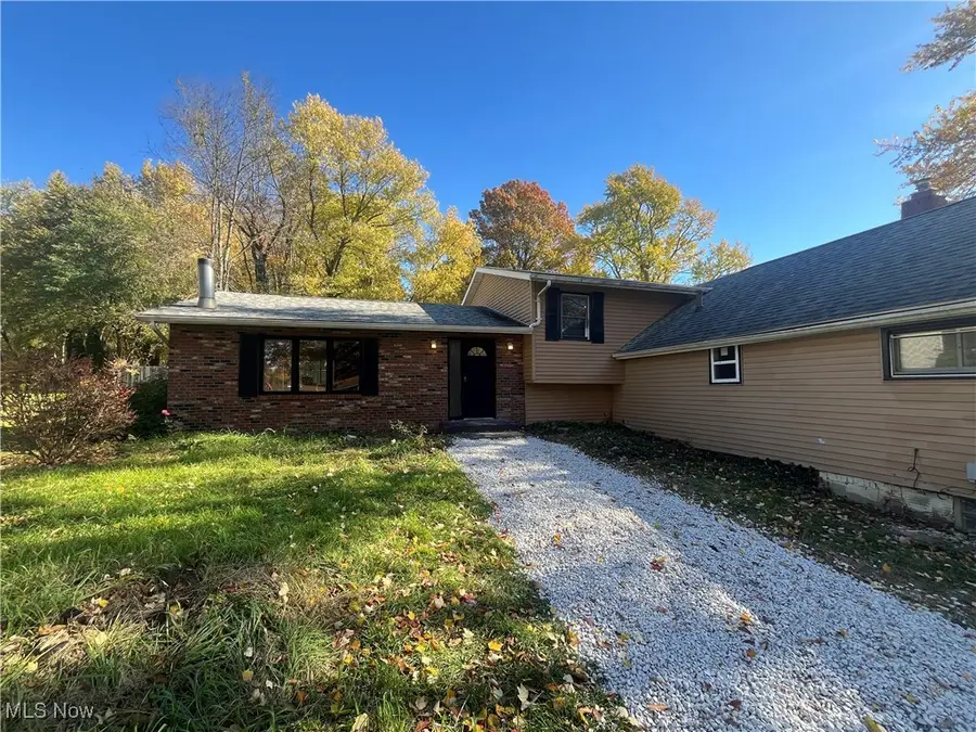 3273 S Jasmine Avenue, Akron, OH 44319 - Image #2