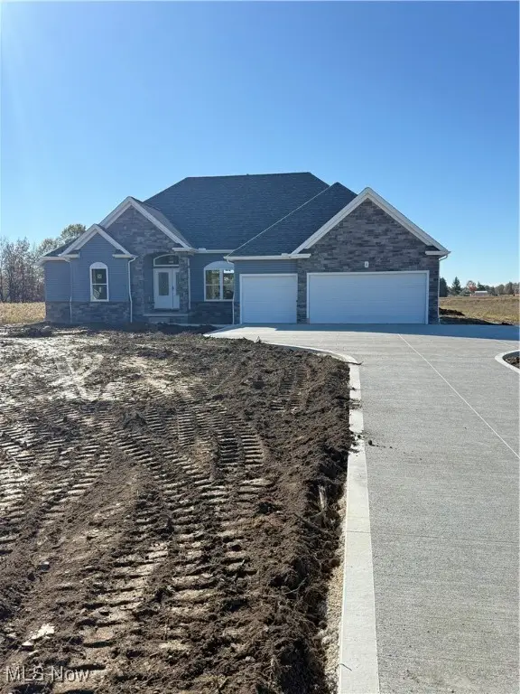 7662 Springfield Drive, Valley City, OH 44280 - Image #2