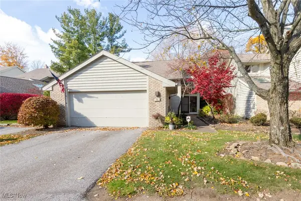5 Hampshire Court, Beachwood, OH 44122