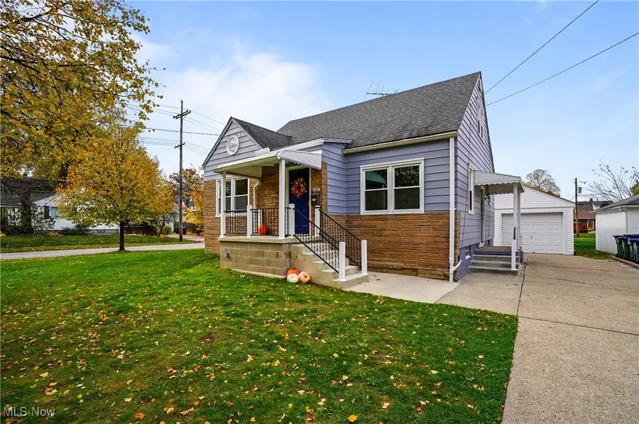 2308 8th Street, Cuyahoga Falls, OH 44221 - Image #2