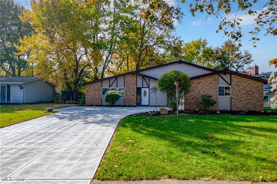 6876 Anthony Lane, Parma Heights, OH 44130 - Image #2