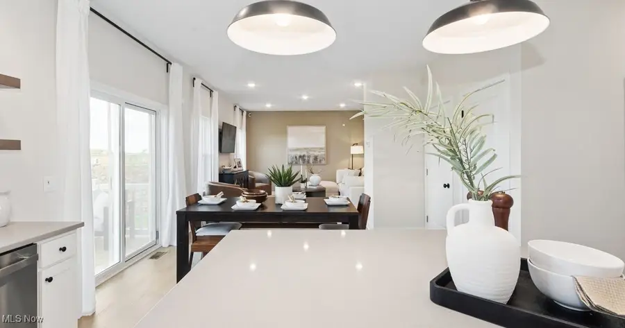 6044 Conneaut Light Drive, Vermilion, OH 44089 - Image #3