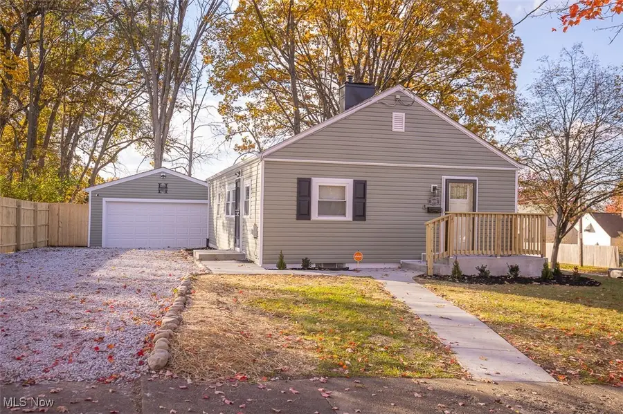 1076 Hardesty Boulevard, Akron, OH 44320 - Image #2