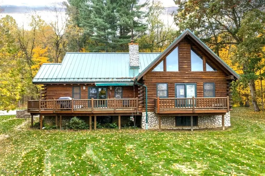 8885 Locust Sw Street, Sherrodsville, OH 44675 - Image #3