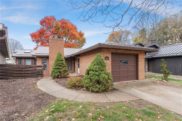 1790 Pine Cove Drive, Wooster, OH 44691