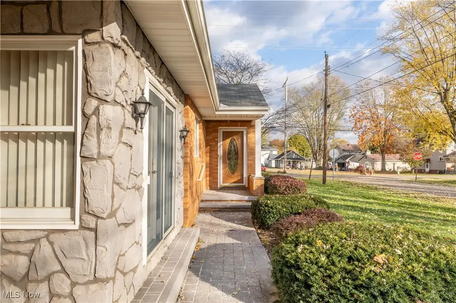 1931 Cedar Se Street, East Sparta, OH 44626 - Image #3