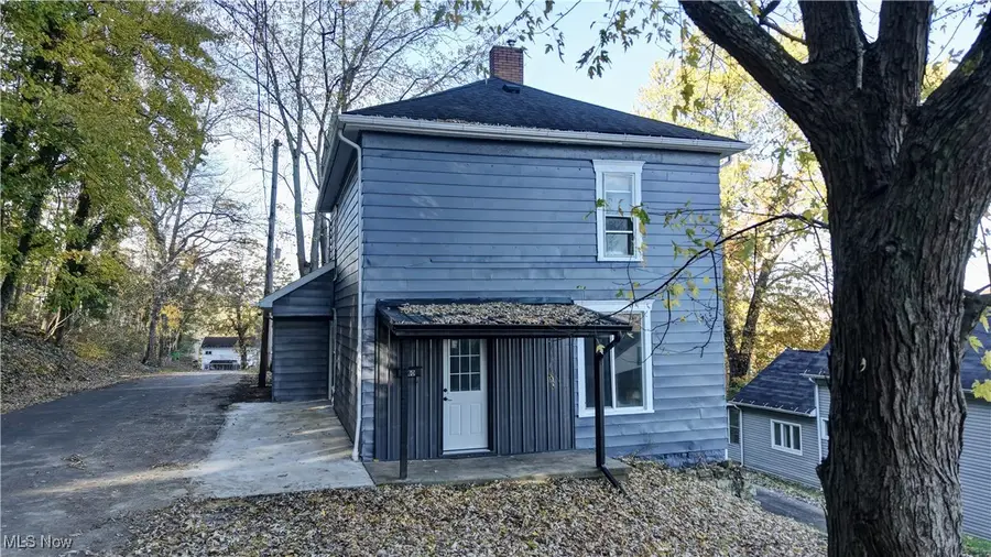 140 S Main Street, Uhrichsville, OH 44683 - Image #2