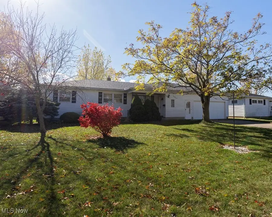 1037 W 37th Street, Lorain, OH 44052 - Image #2