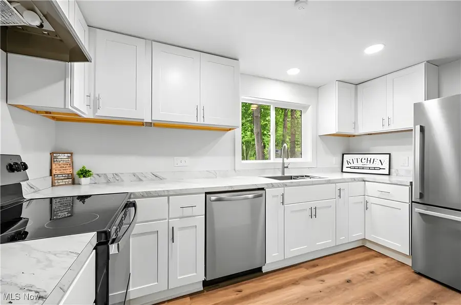 427 Kathleen Street, Akron, OH 44303 - Image #3