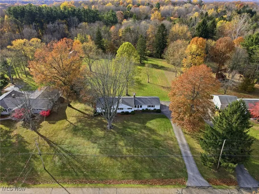 17844 Kenston Lake Drive, Chagrin Falls, OH 44023 - Image #3