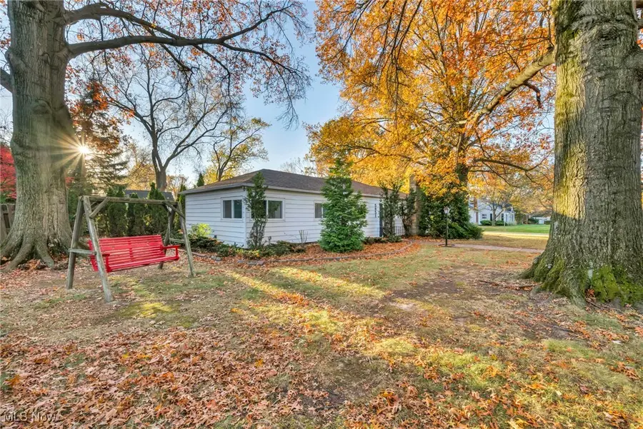 5951 Rockport Lane, Fairview Park, OH 44126 - Image #3