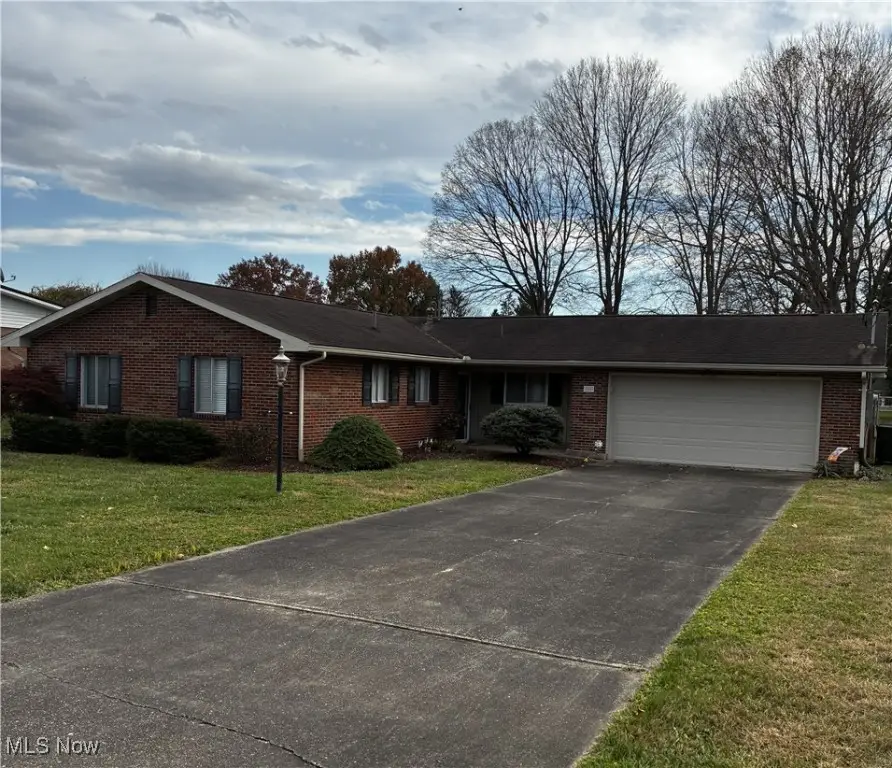 200 Bohl Dr, Marietta, OH 45750 - Image #1