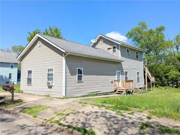 1104 4th Sw Street, Massillon, OH 44647