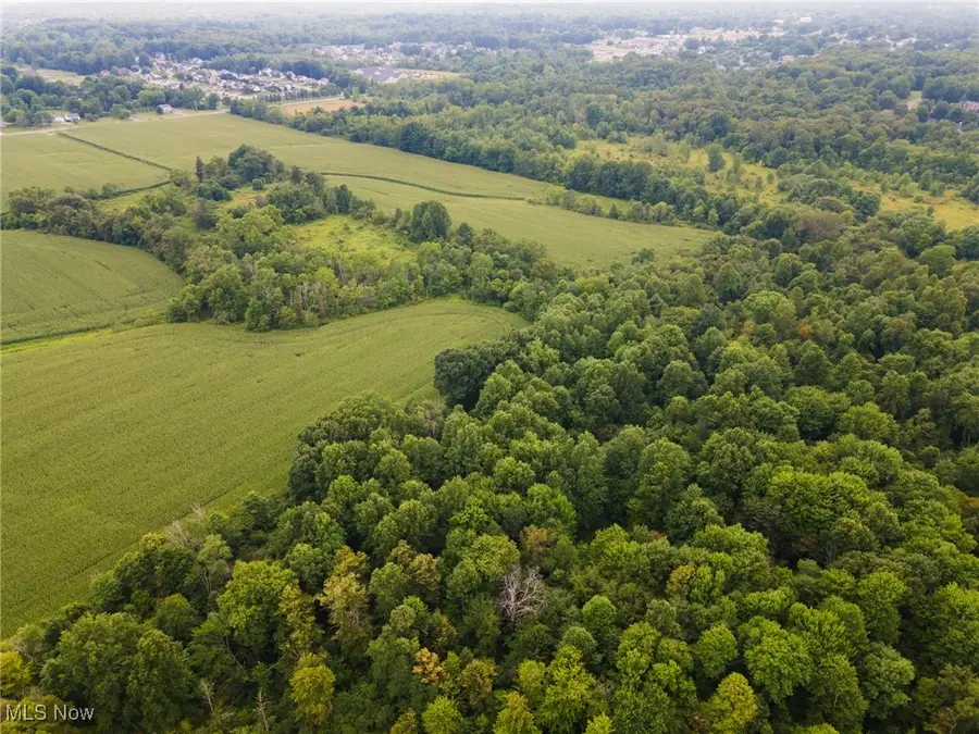 3810 Center Road, Poland, OH 44514 - Image #2