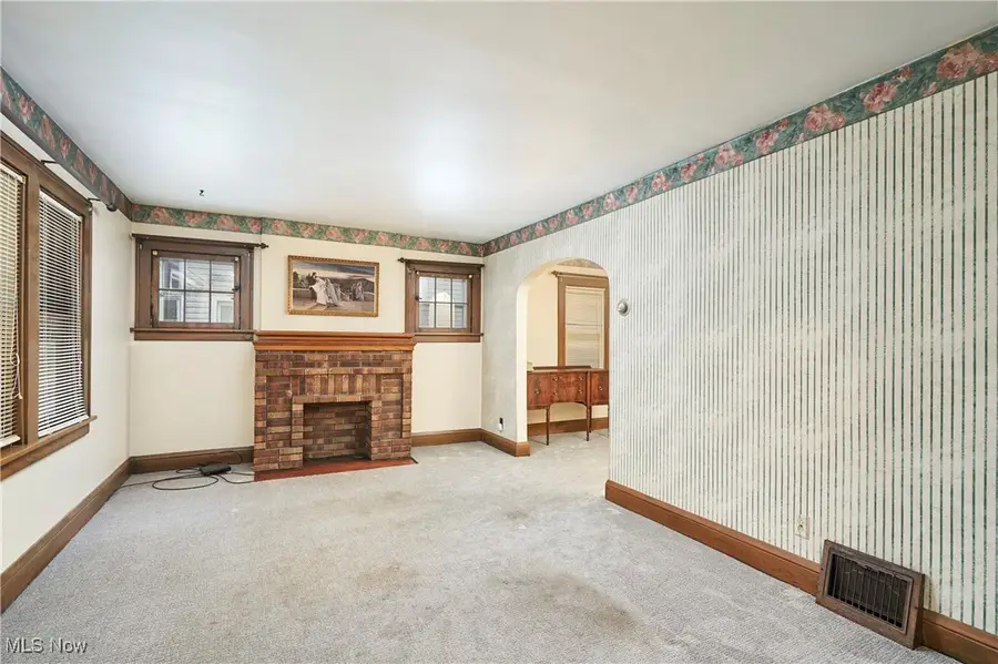 896 Dan Street, Akron, OH 44310 - Image #3