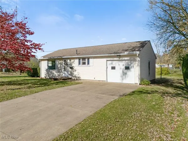615 Noble W Street, East Canton, OH 44730