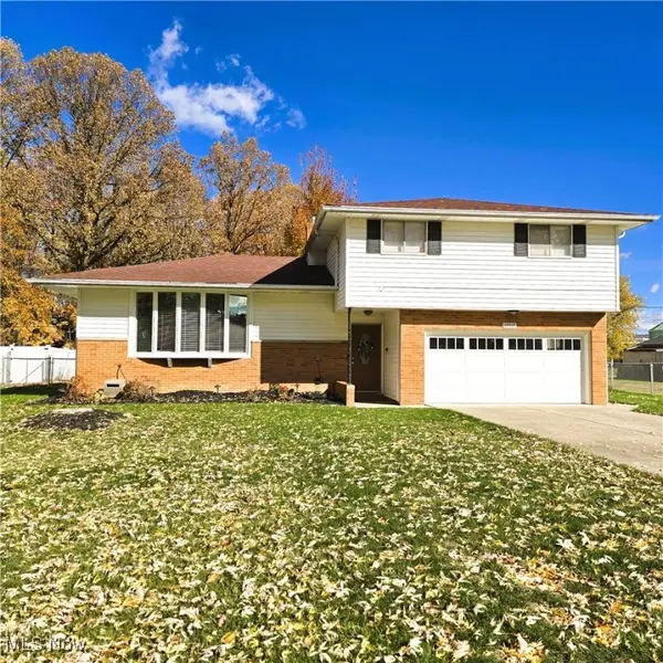 15510 Sandalhaven Drive, Middleburg Heights, OH 44130